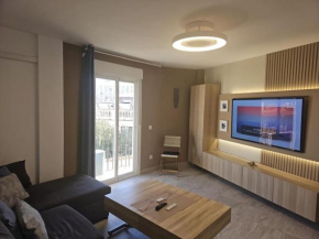 Symphony Sunrise, with stunning sea views and short walk to the beach BY NAMASTE ELITE